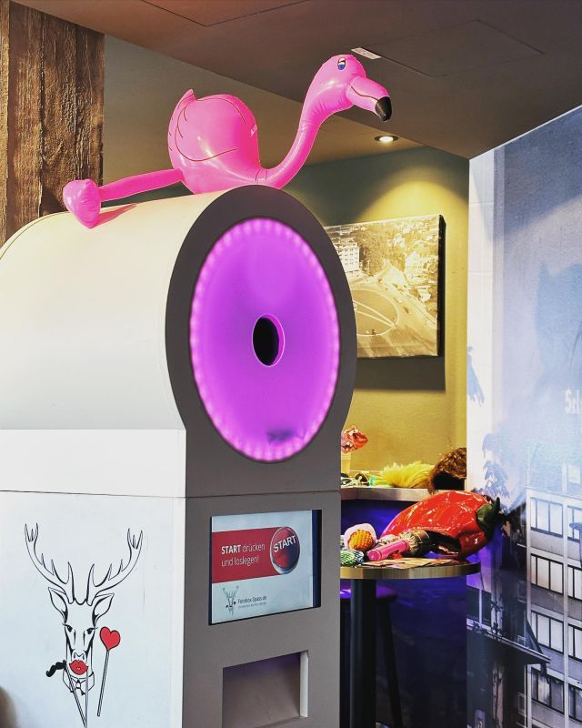 Spring Break Party 🌸 #WPS feiert ihr Mitarbeiterfest im @kump_paderborn  #party #fotobox #photobooth #party #frühlingsfest #springbreak